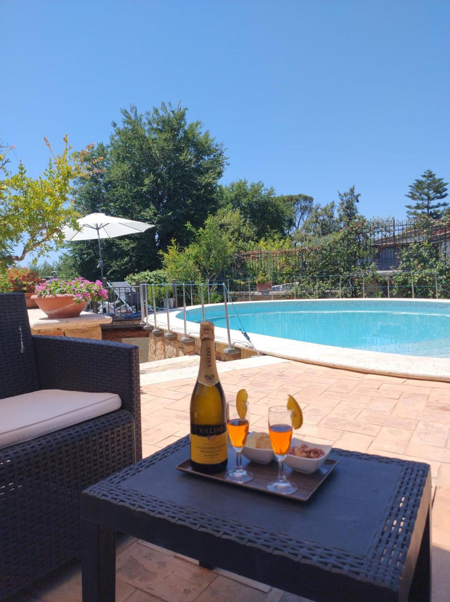 La Valle Dei Casali Con Piscina E Natura A 3* Roma