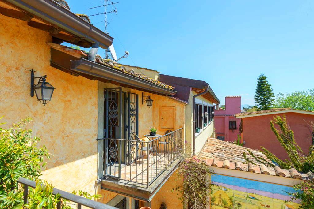 La Valle Dei Casali Con Piscina E Natura A 3*