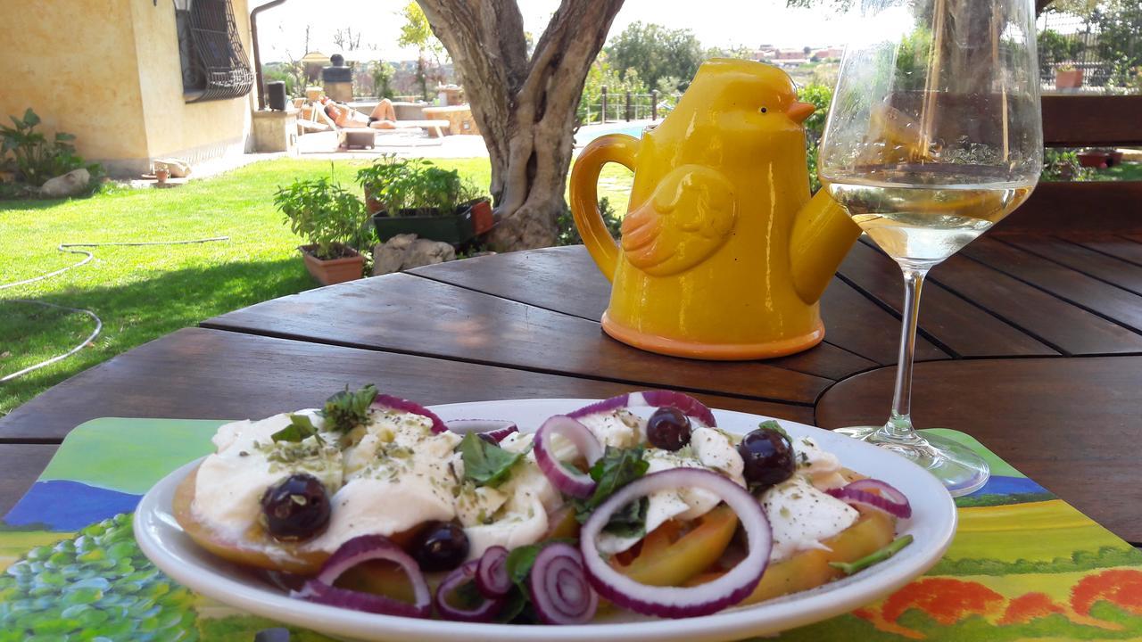 Acomodação com café da manhã  La Valle Dei Casali Con Piscina E Natura A 3*